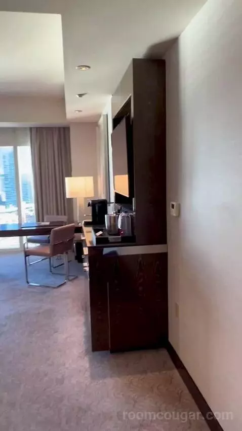 King Room with Vegas Strip View (#1803) picture #2