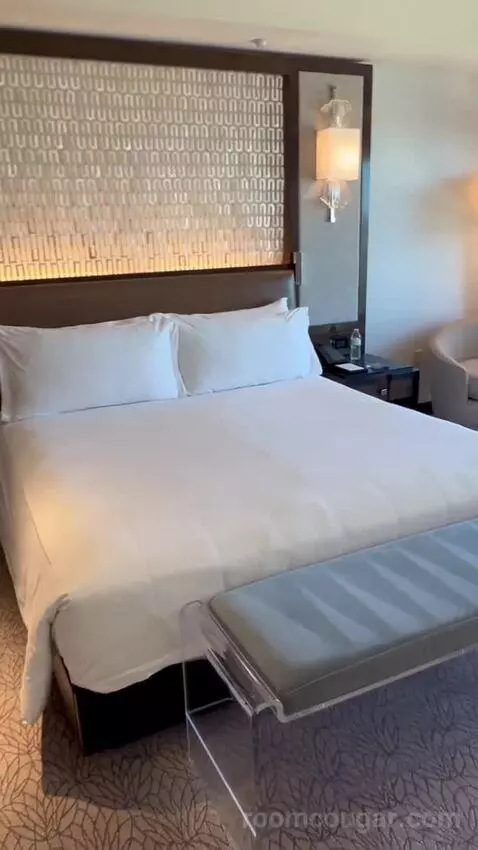 King Room with Vegas Strip View (#1803) picture #17