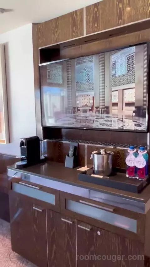 King Room with Vegas Strip View (#1803) picture #3