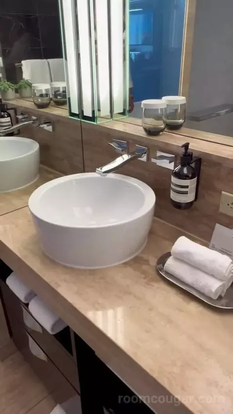 King Room with Vegas Strip View (#1803) bathroom picture #7