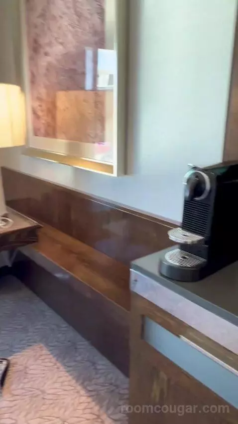 King Room with Vegas Strip View (#1803) picture #5