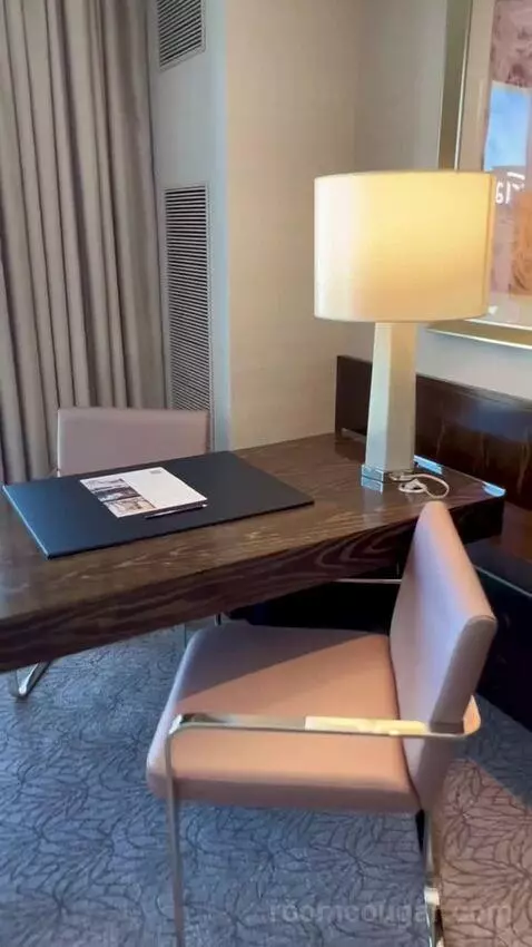 King Room with Vegas Strip View (#1803) picture #6