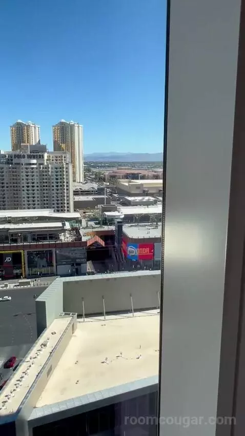 King Room with Vegas Strip View (#1803) view picture #1