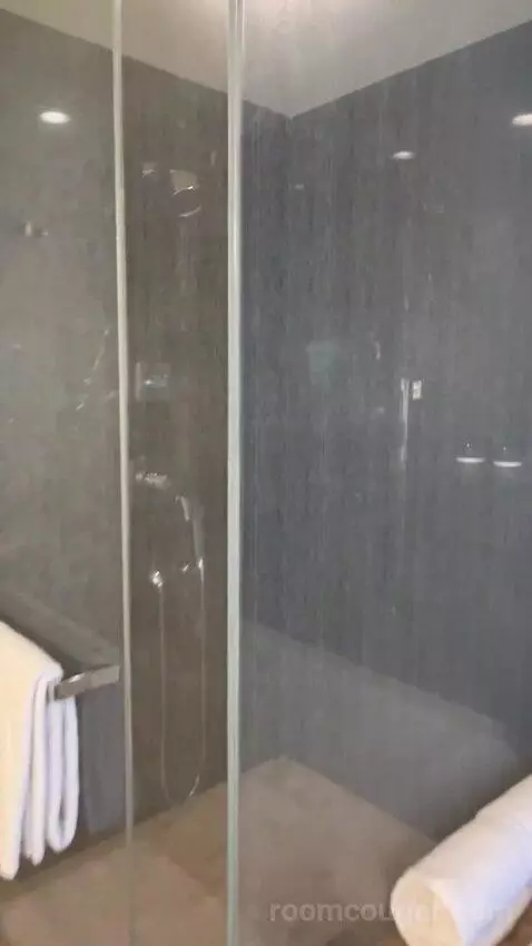 One Bedroom King Suite (#1901) bathroom picture #10