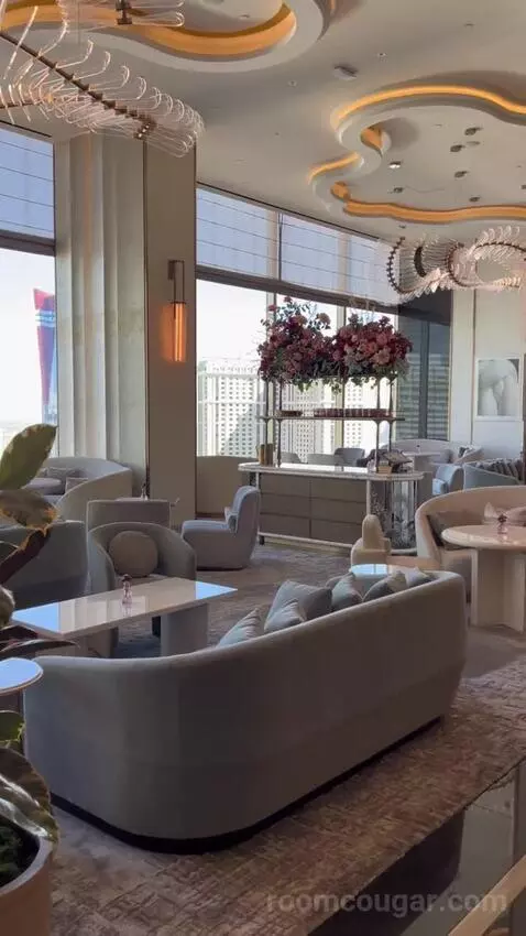 One Bedroom King Suite (#1901) picture #22