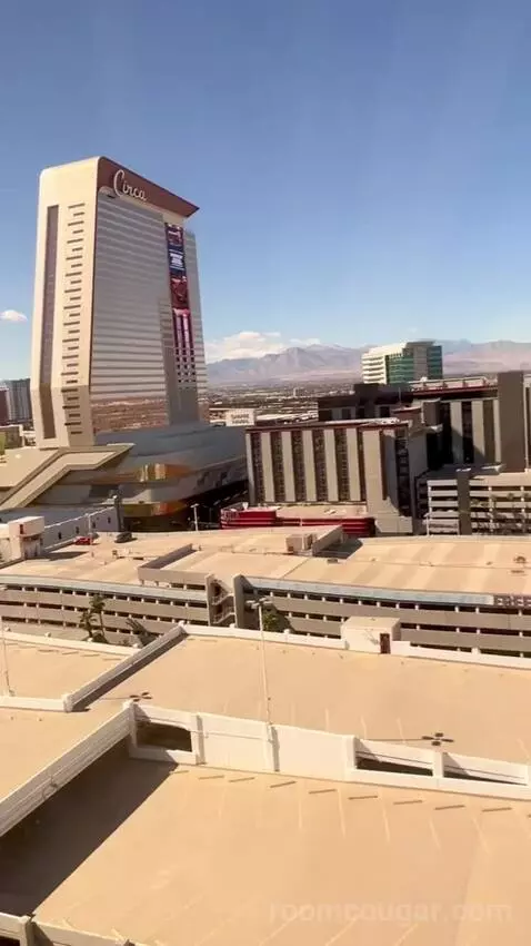 Grand Deluxe 2 Queen Beds (#2030) view picture #7