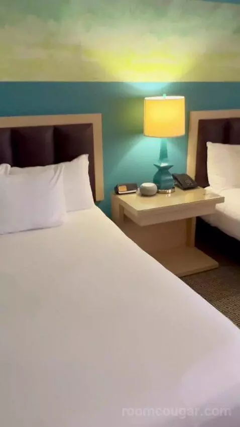 Grand Deluxe 2 Queen Beds (#2030) bed picture #12