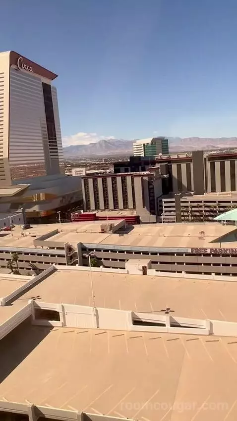 Grand Deluxe 2 Queen Beds (#2030) view picture #6