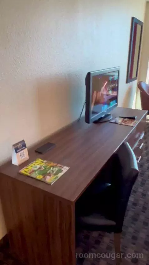 Deluxe Room (#1023) picture #2