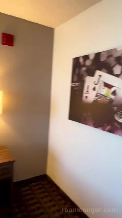 Deluxe Room (#1023) picture #6