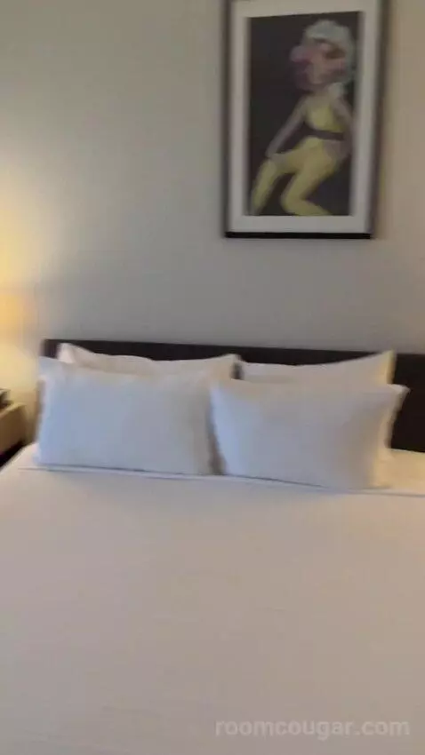 Gallery Studio King Bed (#3802) picture #7