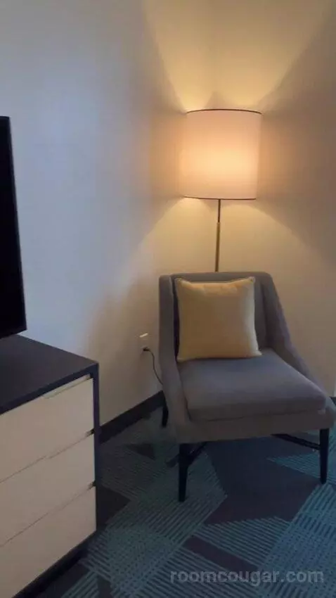 Gallery Studio King Bed (#3802) picture #9