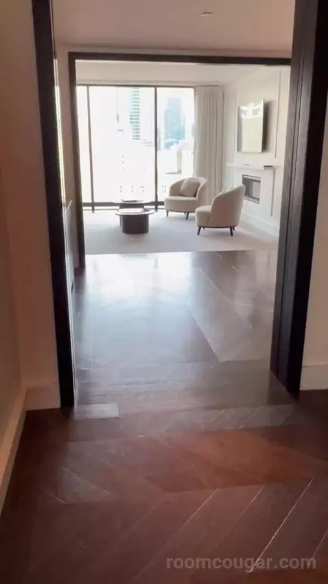 Executive King Suite (#1102) picture #1