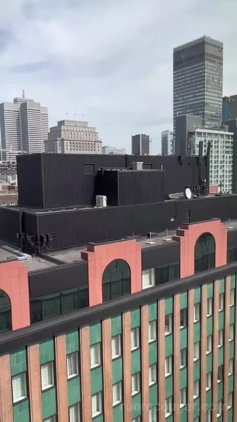 Executive King Suite (#1102) picture #11