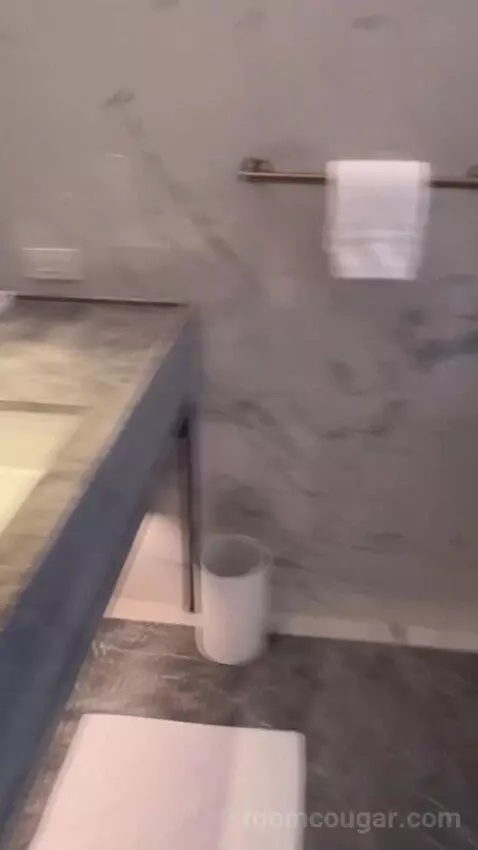 Executive King Suite (#1102) picture #22