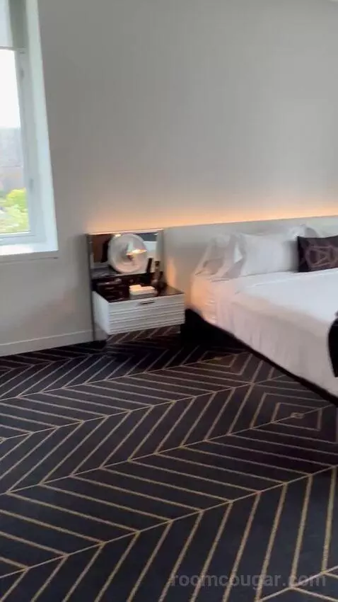 Fabulous, Guest Room, 1 King, Park View (#801) picture #23