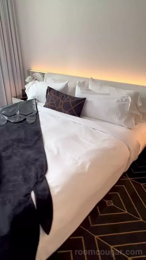 W Montreal Spectacular, Guest Room, 1 King, Park View review by proliv