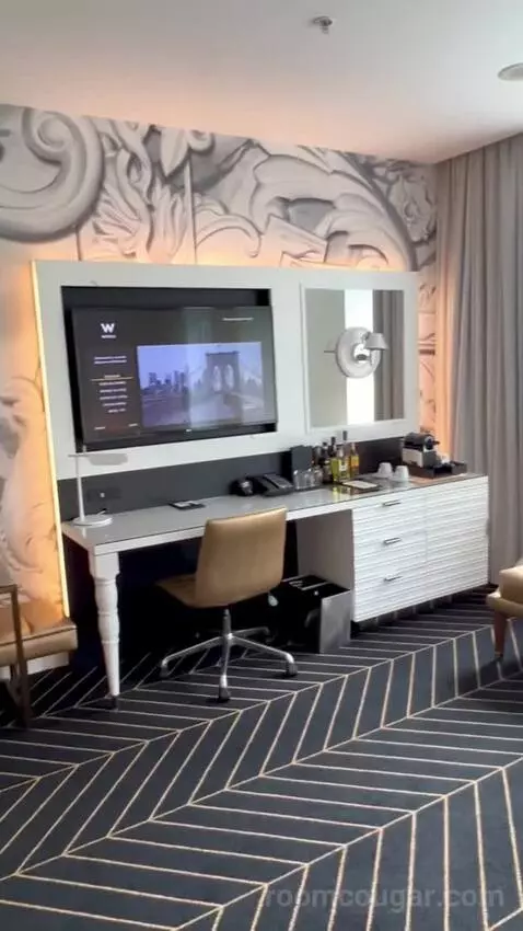 Spectacular, Guest Room, 1 King, Park View (#809) picture #20