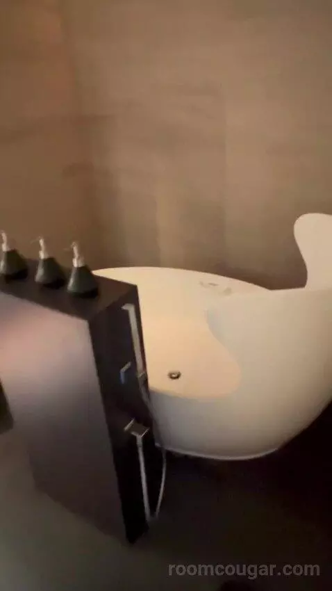 Harmony Master Suite - Oceanfront picture #19