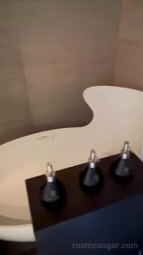 Harmony Master Suite - Oceanfront picture #20