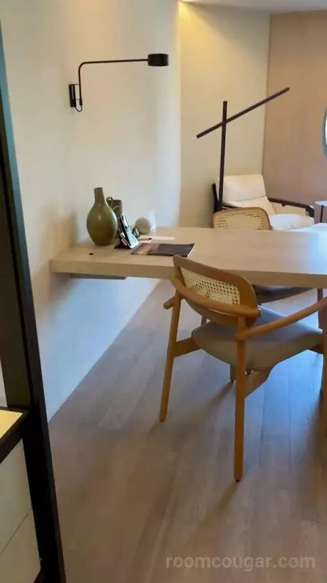 Mayfair Suite (#305) picture #1