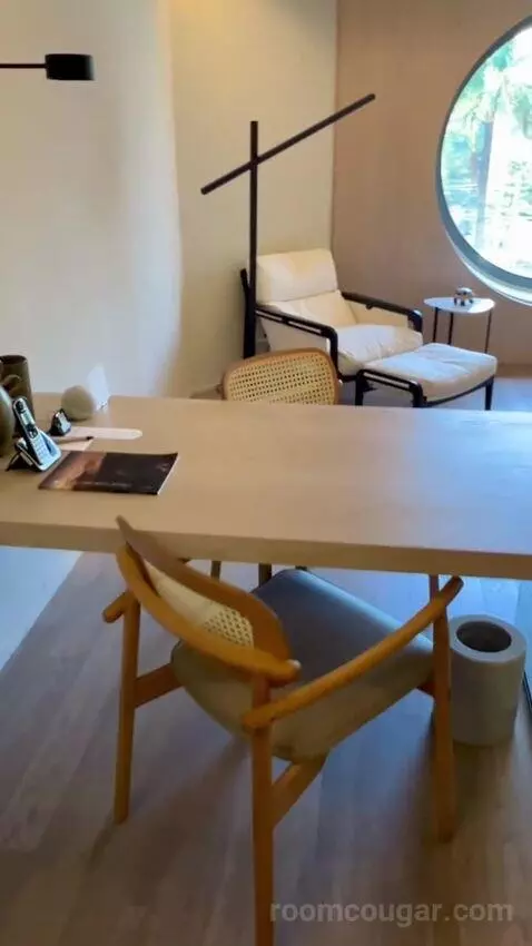 Mayfair Suite (#305) picture #2