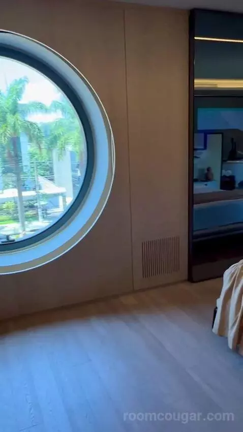 Mayfair Suite (#305) picture #4