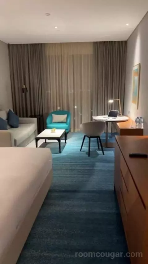 King Deluxe Room with Sofa Bed and Waterfront View (#1102) bed picture #5