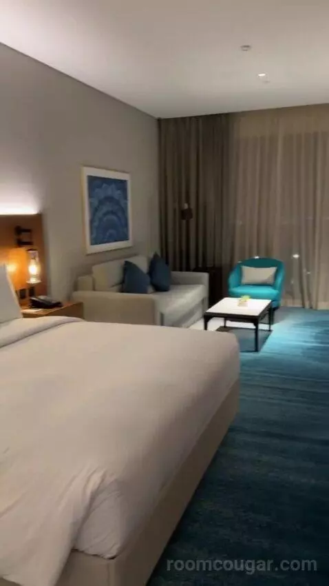 King Deluxe Room with Sofa Bed and Waterfront View (#1102) view picture #2