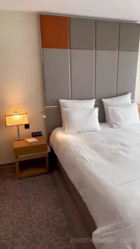 Pool Room bed picture #6