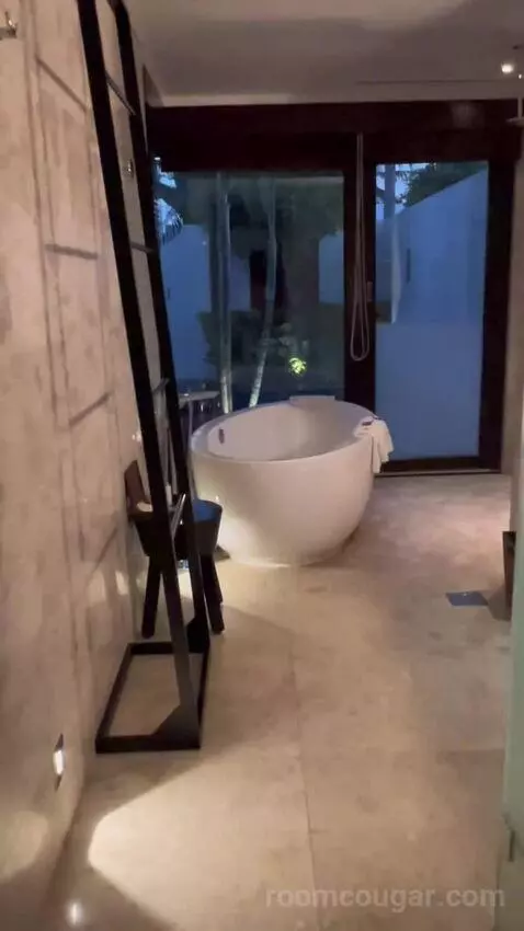 One Bedroom Garden View Pool Villa (#414) bathroom picture #1