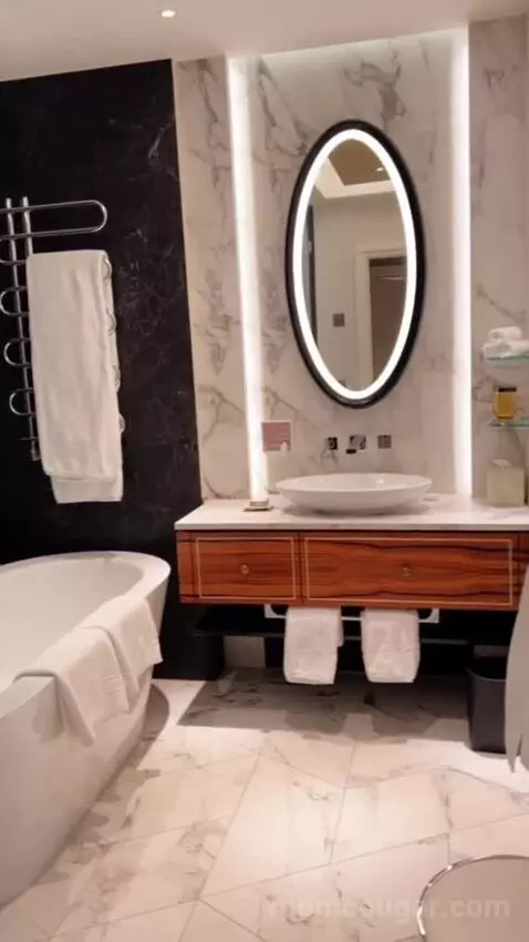Deluxe Junior Suite (#207) bathroom picture #6