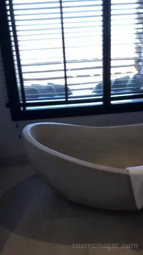Double Room with View bathroom picture #5