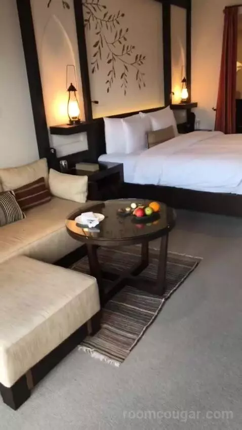 Double Room with View bed picture #2