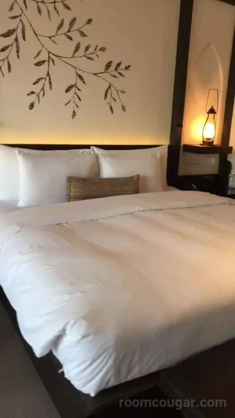 Double Room with View bed picture #5