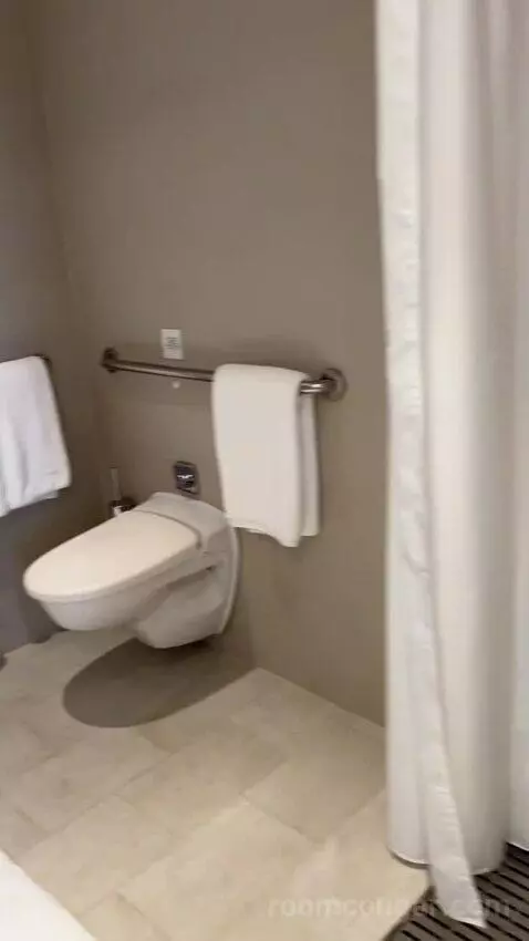 Double Room w/ Ocean View & Disabled Access (#514) bathroom picture #12