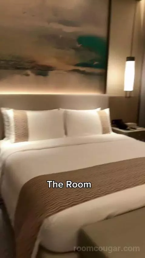 Executive Double Room bed picture #7