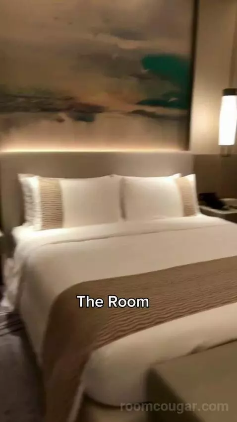 Executive Double Room bed picture #8