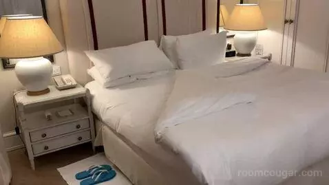Deluxe Balcony Sea View Room bed picture #6