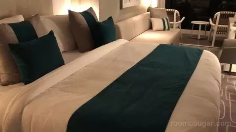 Infinite Veranda Stateroom (#7149) bed picture #3