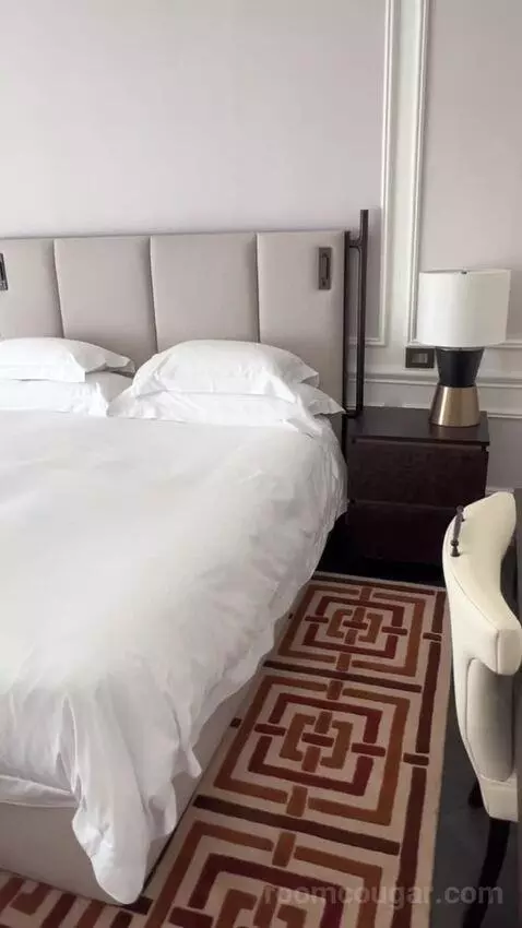 Deluxe Room with Mountain View picture #2