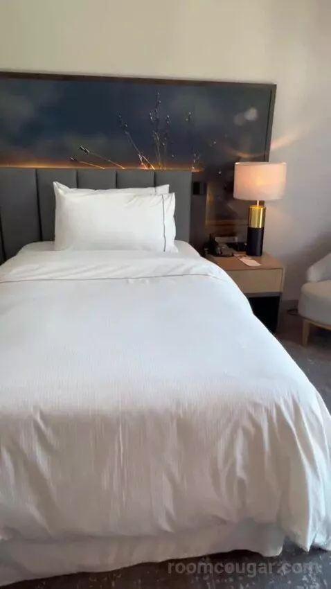Deluxe Twin Room (#1020) bed picture #7
