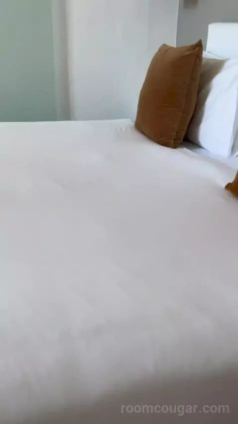 Standard (#1) bed picture #10
