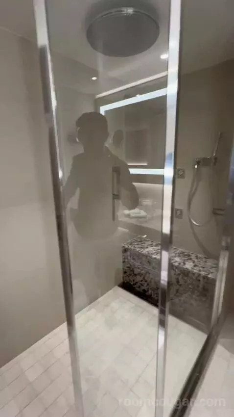 Sapphire Ocean View Suite (#7029) bathroom picture #7