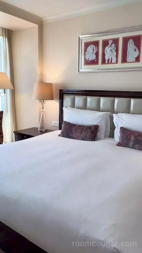 Superior King Room (#1603) picture #5