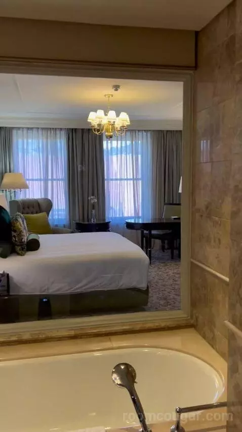 Luxury King Room with Mountain View - Heritage Wing (#507) picture #19