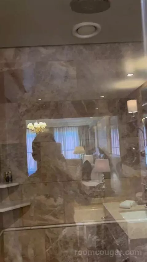 Luxury King Room with Mountain View - Heritage Wing (#507) bathroom picture #12