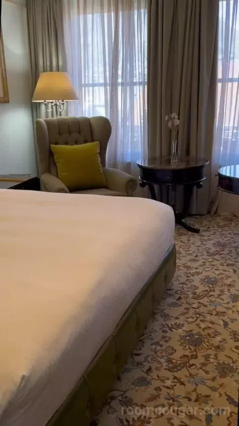 Luxury King Room with Mountain View - Heritage Wing (#507) picture #10