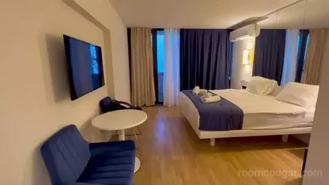 Studio Apartment with Sea View picture #4