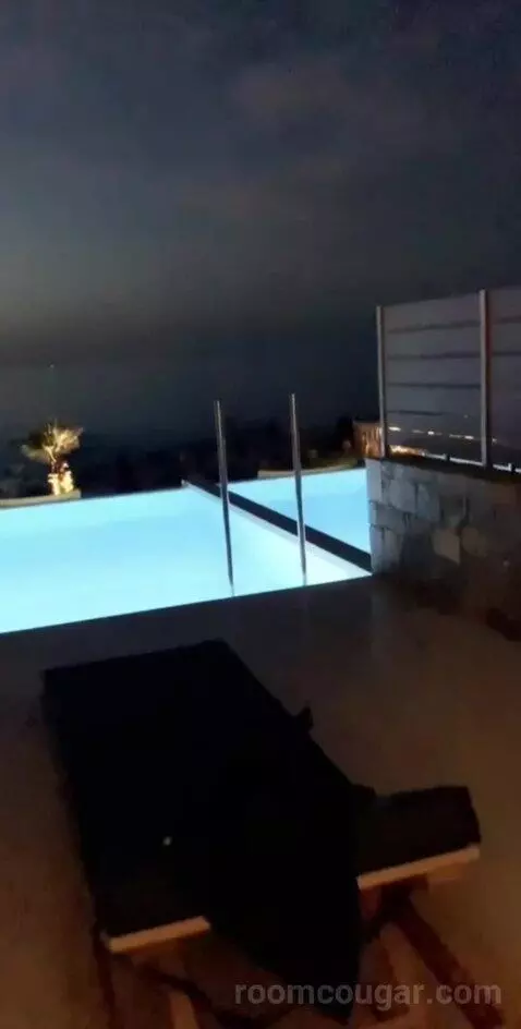 Luxury Guestroom with Private Pool - Sea Front view picture #2